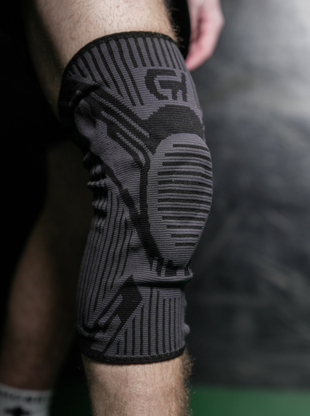 Black Knee Pad (2nd Generation) - Suplay.com