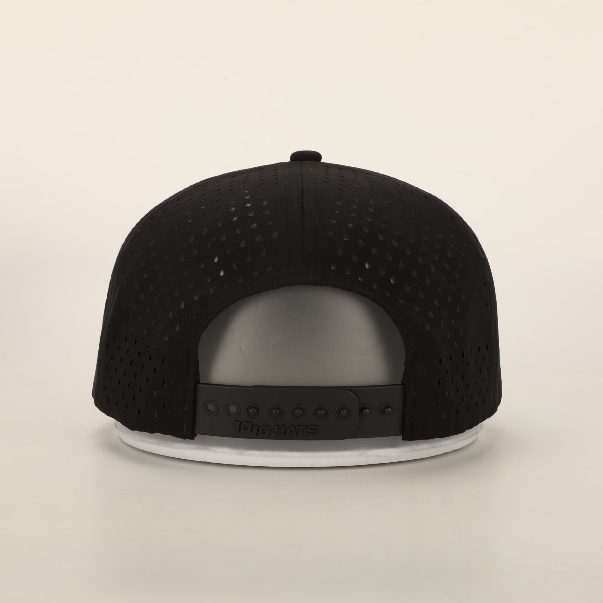 5‑Panel Hat performance hat with Leather Patch - Suplay.com