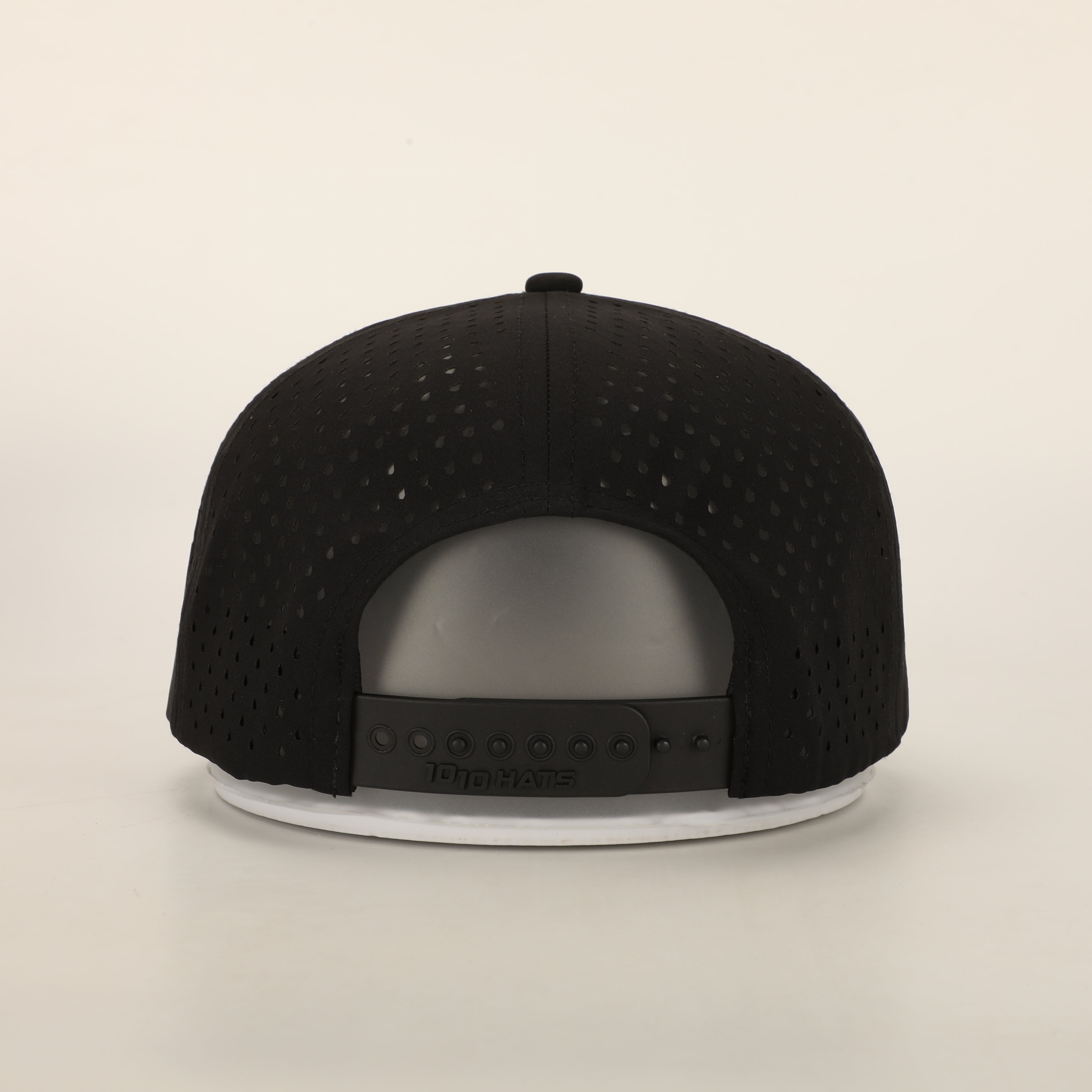 5‑Panel Hat performance hat with Leather Patch - Suplay.com