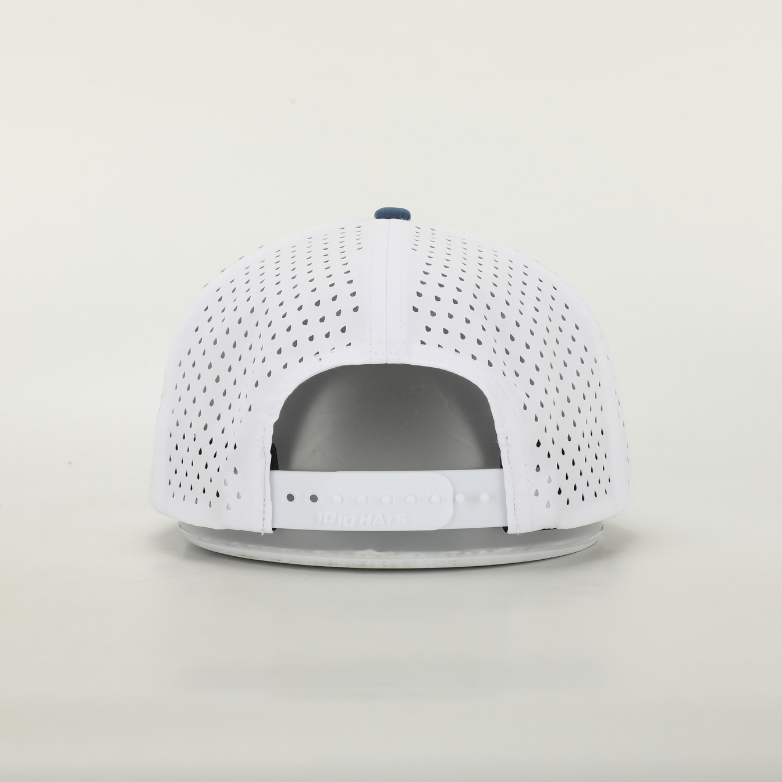 5‑Panel Hat performance hat with Leather Patch - Suplay.com